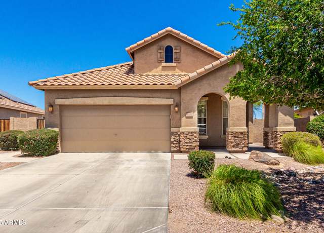 Property at 6557 S Classic Way, Gilbert, AZ 85298, 3 beds, 2 baths