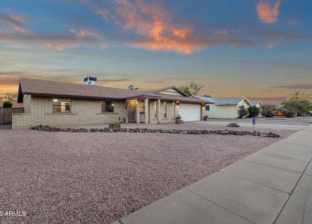 Property at 3121 E Sierra St, Phoenix, AZ 85028, 3 beds, 2 baths