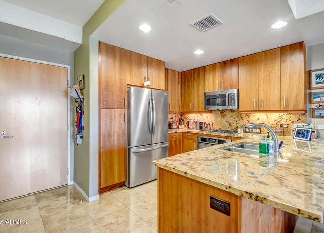 Property at 7127 E Rancho Vista Dr #5009, Scottsdale, AZ 85251, 2 beds, 2 baths