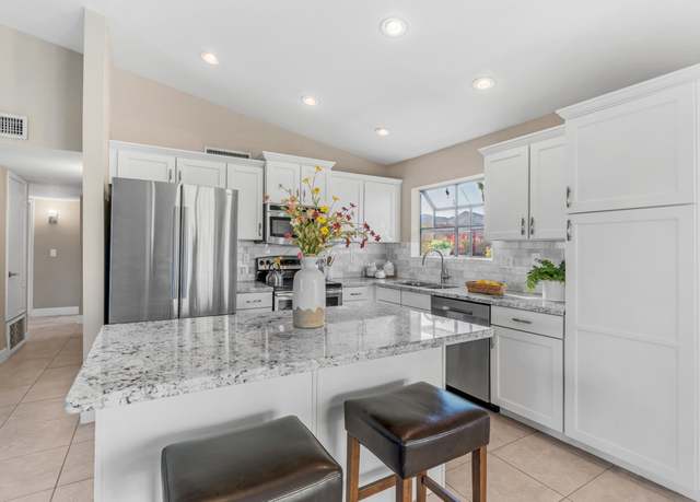 Property at 3844 E Shomi St, Phoenix, AZ 85044, 3 beds, 2 baths
