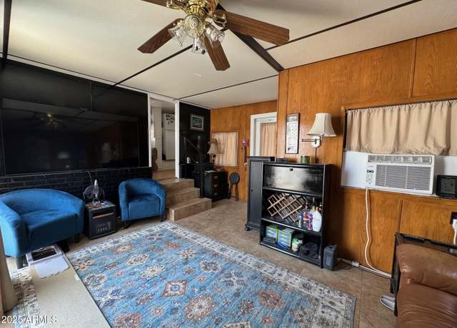 Property at 301 E Mesquite Dr, Florence, AZ 85132, 2 beds, 1 bath