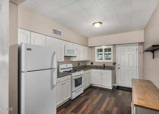 Property at 6834 E 4th St #8, Scottsdale, AZ 85251, 2 beds, 1 bath