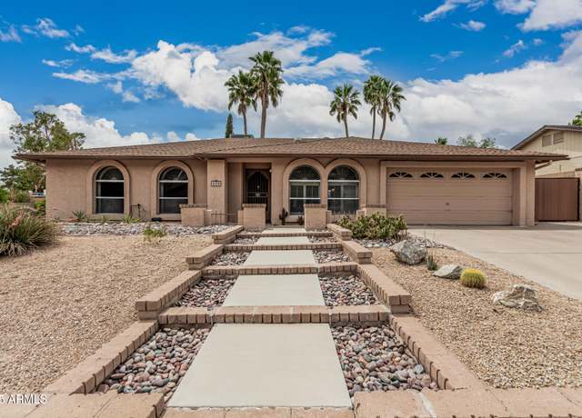 Property at 4229 E Pearce Rd, Phoenix, AZ 85044, 4 beds, 2 baths