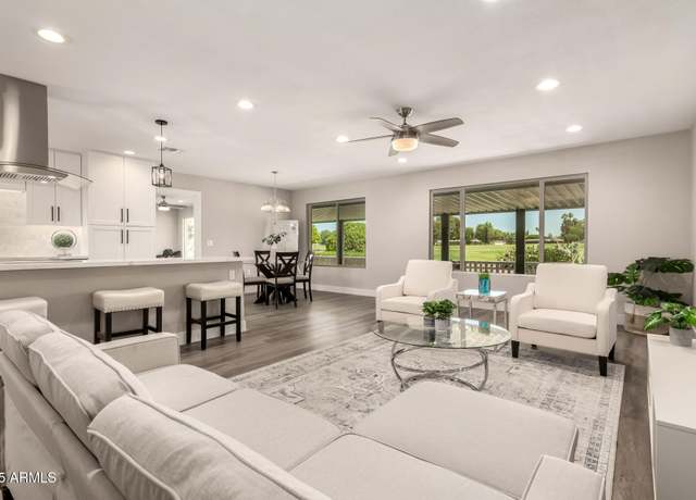 Property at 10432 W Brookside Dr, Sun City, AZ 85351, 3 beds, 2 baths