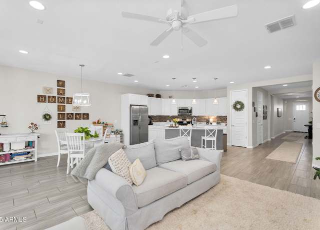 Property at 1529 W Carmen St, Phoenix, AZ 85041, 4 beds, 3 baths