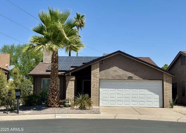 Property at 2606 W Gelding Dr, Phoenix, AZ 85023, 3 beds, 2 baths