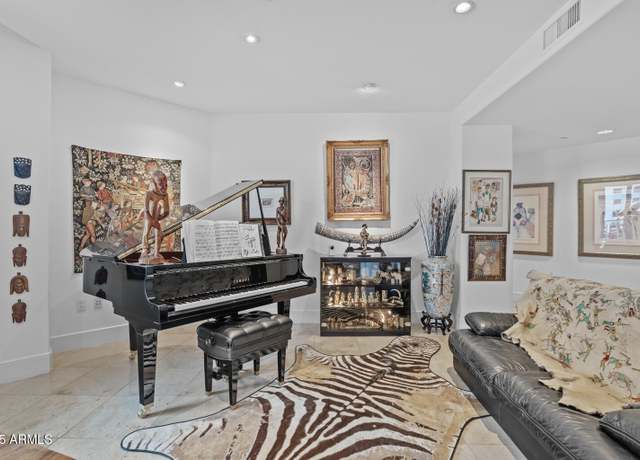 Property at 2402 E Esplanade Ln #604, Phoenix, AZ 85016, 2 beds, 2 baths