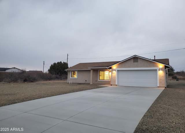 Property at 20214 E Mesa Verde Rd, Mayer, AZ 86333, 3 beds, 2 baths