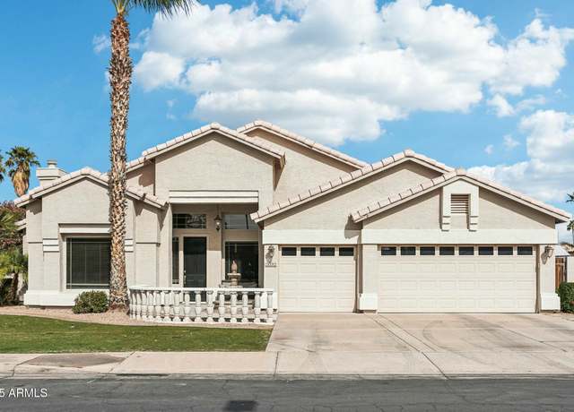 Property at 2032 E Sierra Madre Ave, Gilbert, AZ 85296, 4 beds, 2.5 baths