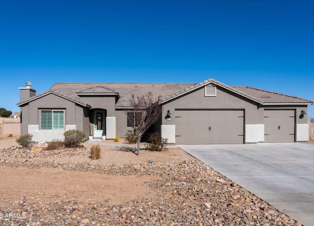 Property at 6351 E Saddlehorn Cir, Hereford, AZ 85615, 4 beds, 2 baths