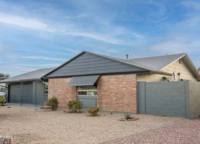 Property at 10018 N 103rd Ave, Sun City, AZ 85351, 2 beds, 2 baths
