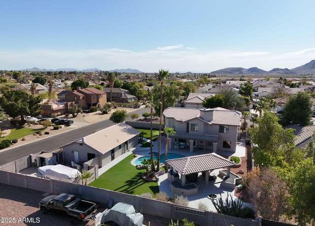 Property at 4530 W Misty Willow Ln, Glendale, AZ 85310, 6 beds, 4 baths