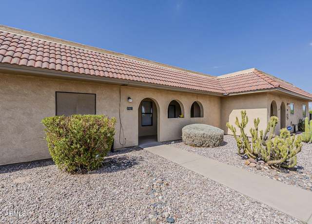 Property at 2011 S Clubhouse Dr, Casa Grande, AZ 85194, 2 beds, 2 baths
