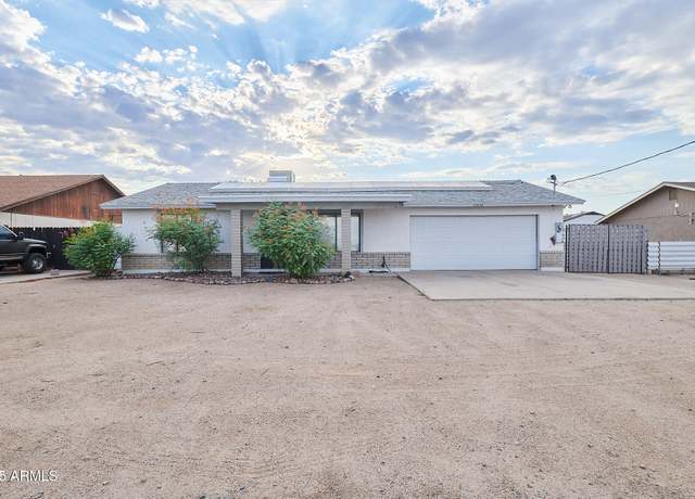 Property at 2636 E Campo Bello Dr, Phoenix, AZ 85032, 2 beds, 2 baths