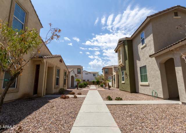 Property at 4131 E Oakland St, Gilbert, AZ 85295, 2 beds, 2.5 baths