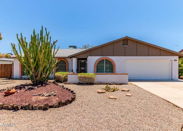 Property at 3833 W Woodridge Dr, Glendale, AZ 85308, 4 beds, 2 baths