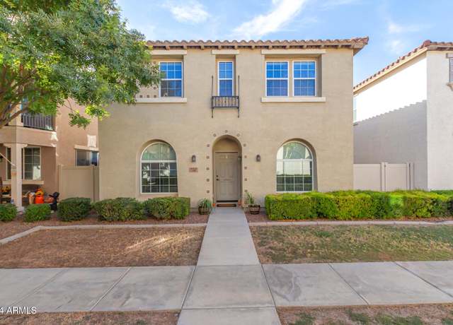 Property at 955 S Henry Ln, Gilbert, AZ 85296, 4 beds, 2.5 baths