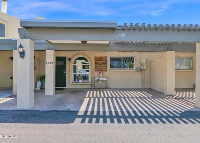 Property at 2219 E Catalina Dr, Phoenix, AZ 85016, 2 beds, 2 baths