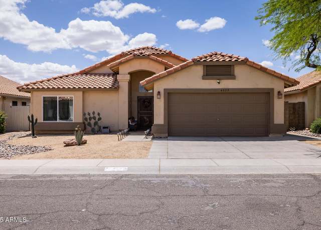 Property at 4529 E Thistle Landing Dr, Phoenix, AZ 85044, 3 beds, 2 baths