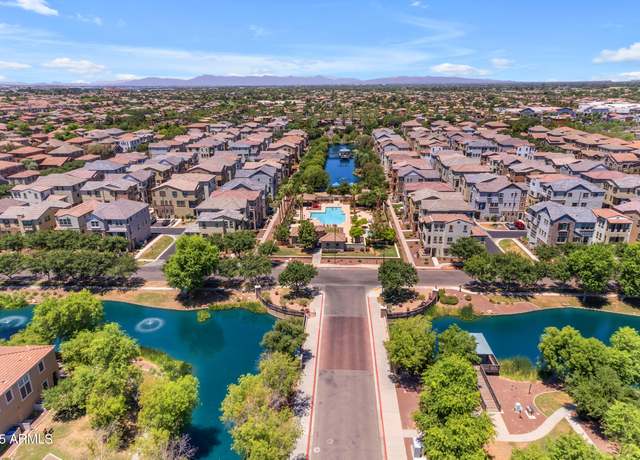 Property at 1725 E Chelsea Ln, Gilbert, AZ 85295, 2 beds, 2.5 baths
