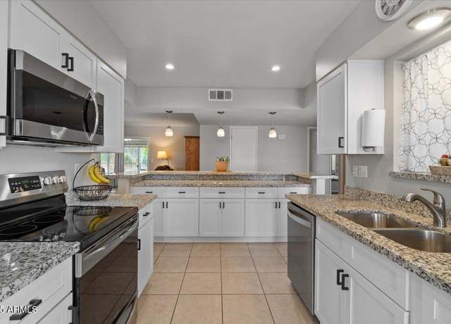 Property at 10895 W Clair Dr, Sun City, AZ 85351, 2 beds, 2 baths