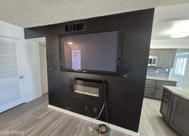 Property at 8221 E Garfield St Unit L214, Scottsdale, AZ 85257, 1 bed, 1 bath