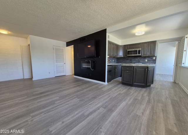 Property at 8221 E Garfield St Unit L214, Scottsdale, AZ 85257, 1 bed, 1 bath