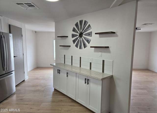 Property at 3104 E Broadway Rd #207, Mesa, AZ 85204, 2 beds, 2 baths