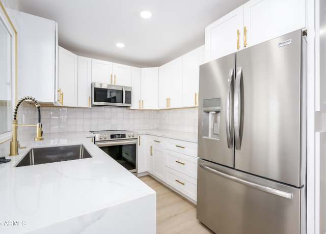 Property at 8341 E Keim Dr, Scottsdale, AZ 85250, 3 beds, 2 baths