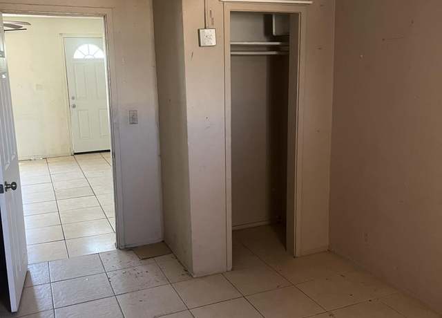 Property at 527 S Macdonald --, Mesa, AZ 85210, 2 beds, 1 bath