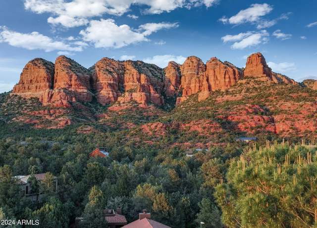 Property at 30 Navajo Trl, Sedona, AZ 86351, 5 beds, 4 baths