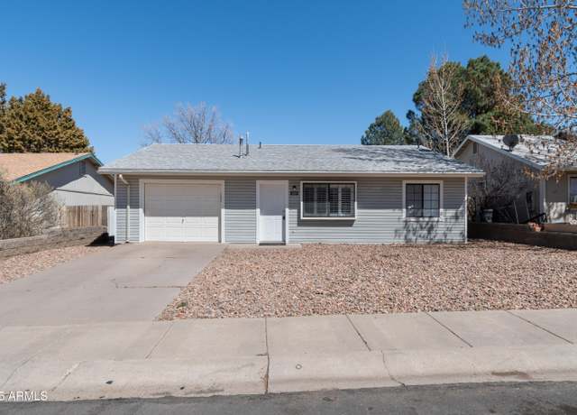 Property at 689 N 6th Dr, Show Low, AZ 85901, 3 beds, 2 baths