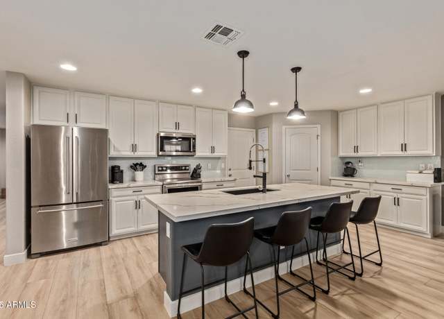 Property at 2913 E Binner Dr, Chandler, AZ 85225, 3 beds, 2.5 baths