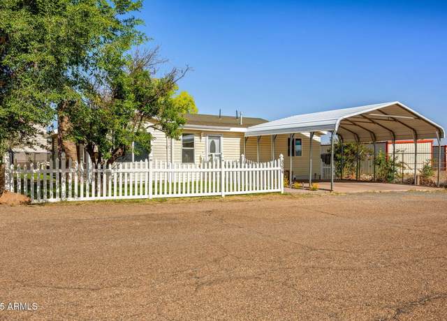 Property at 864 S 1st St, Snowflake, AZ 85937, 3 beds, 2 baths