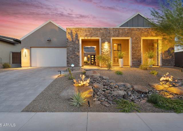 Property at 1337 E Paseo Way, Phoenix, AZ 85042, 4 beds, 3.5 baths