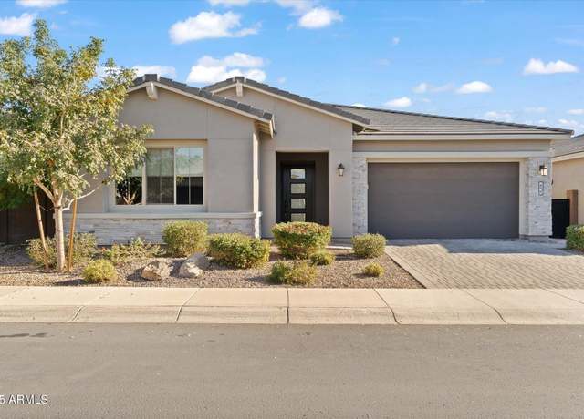 Property at 2835 E Los Gatos Dr, Phoenix, AZ 85050, 3 beds, 2.5 baths