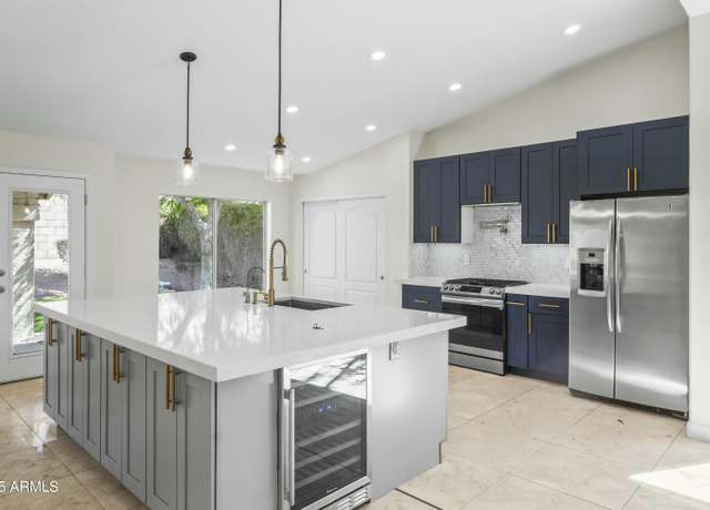 Property at 6920 W Via Montoya Dr, Glendale, AZ 85310, 4 beds, 2 baths