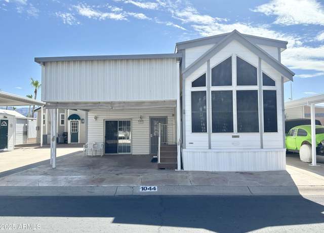 Property at 1044 S Quartz Dr, Apache Junction, AZ 85119, 1 bed, 1.75 baths