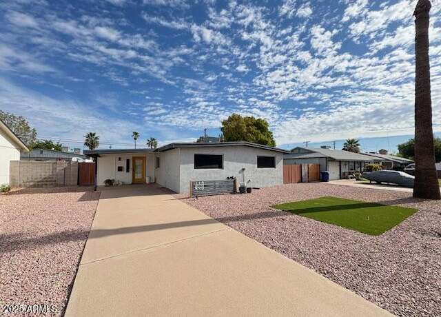 Property at 440 E Beatryce St, Tempe, AZ 85288, 3 beds, 2 baths
