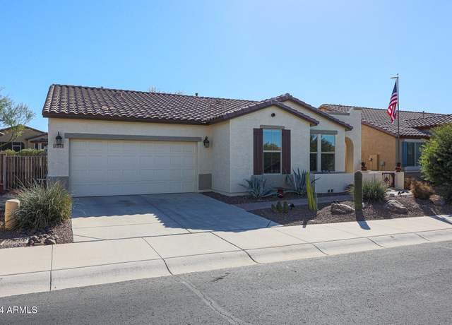 Property at 17547 W Silver Fox Way, Goodyear, AZ 85338, 2 beds, 2 baths