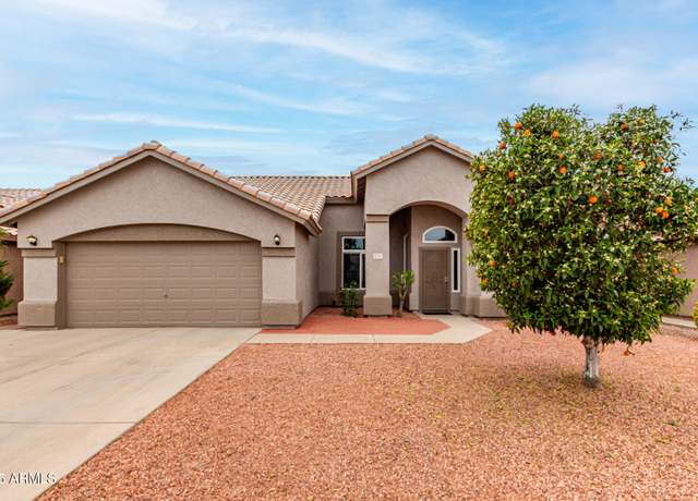 Property at 2319 E San Tan Dr, Gilbert, AZ 85296, 4 beds, 2 baths