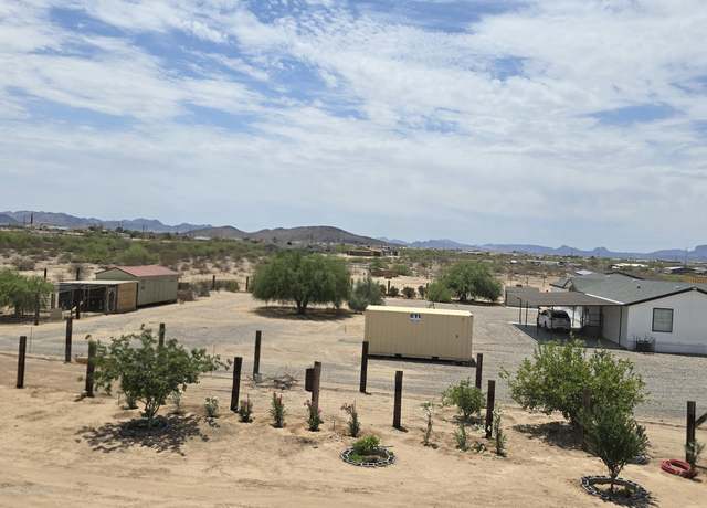 Property at 8005 S 352nd Ln, Tonopah, AZ 85354, 4 beds, 2 baths