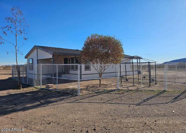 Property at 43104 W Catalina Dr, Tonopah, AZ 85354, 2 beds, 2 baths