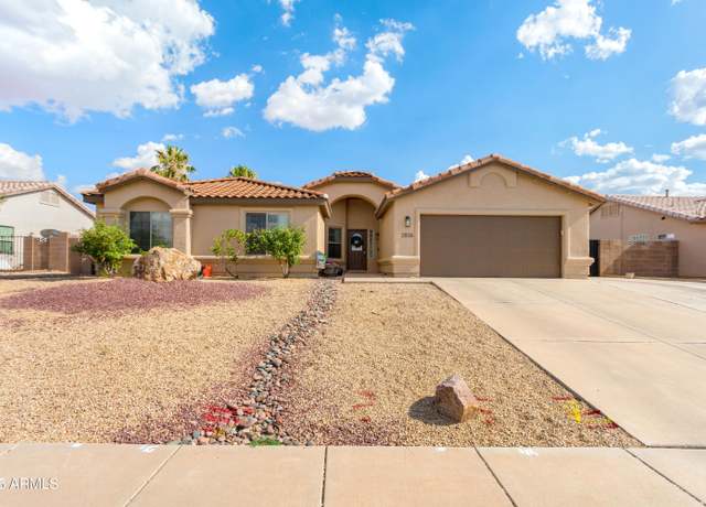 Property at 2826 Newport Ave, Sierra Vista, AZ 85635, 4 beds, 2 baths