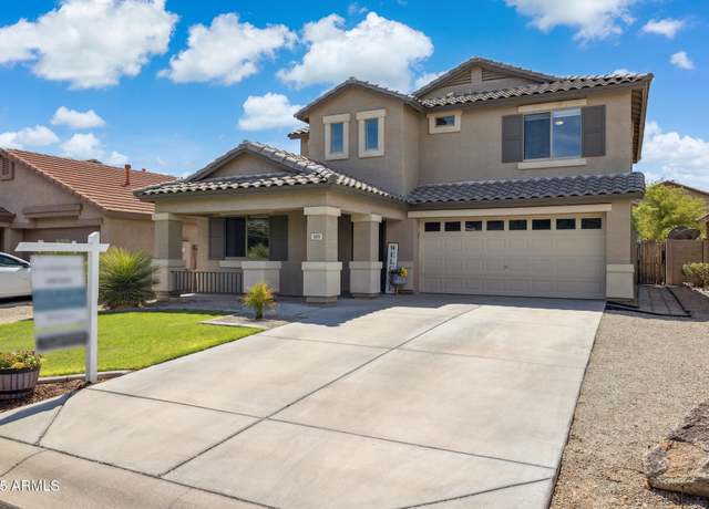Property at 1011 E Palomino Way, San Tan Valley, AZ 85143, 3 beds, 2.5 baths