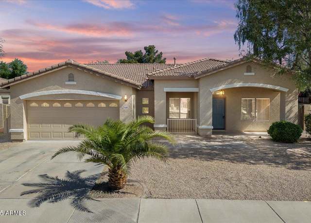 Property at 21192 E Stirrup St, Queen Creek, AZ 85142, 4 beds, 2 baths