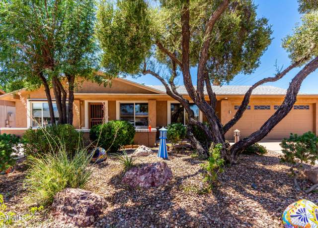 Property at 1449 W Wickieup Ln, Phoenix, AZ 85027, 5 beds, 3 baths