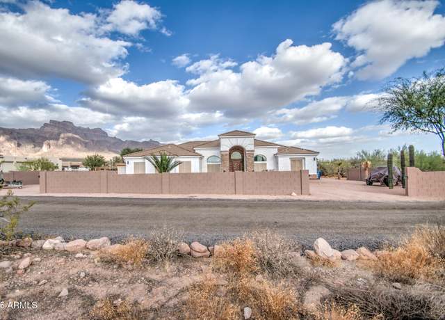 Property at 529 S Val Vista Rd, Apache Junction, AZ 85119, 4 beds, 2.5 baths