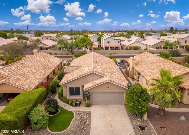 Property at 4253 E Raven Rd, Phoenix, AZ 85044, 3 beds, 2 baths