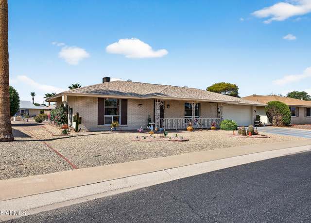 Property at 9227 W Meadow Hills Dr, Sun City, AZ 85351, 2 beds, 1.75 baths